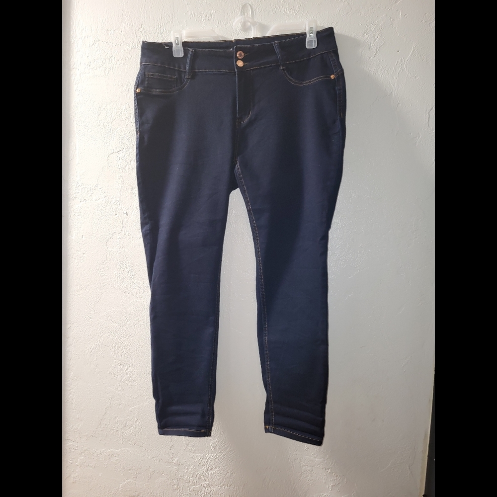 Sandpiper Skinny Jeans Size 20